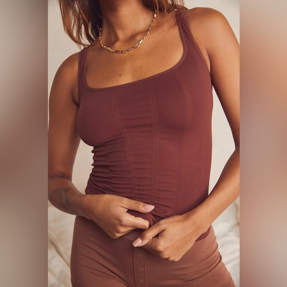 Intimately Free People Stay Here Chocolate Brown Seamless Tank Top - Picture 1 of 9